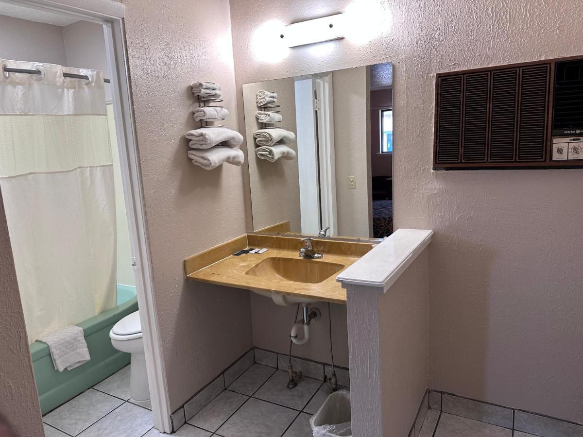 Crystal Motel Oakhurst Εξωτερικό φωτογραφία