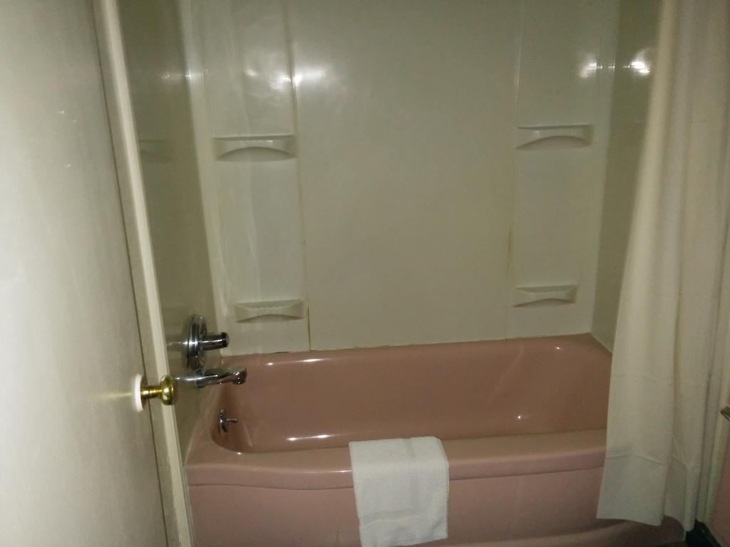 Crystal Motel Oakhurst Εξωτερικό φωτογραφία
